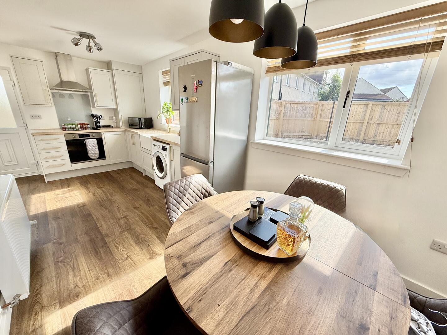 Queen's Place, Kilwinning